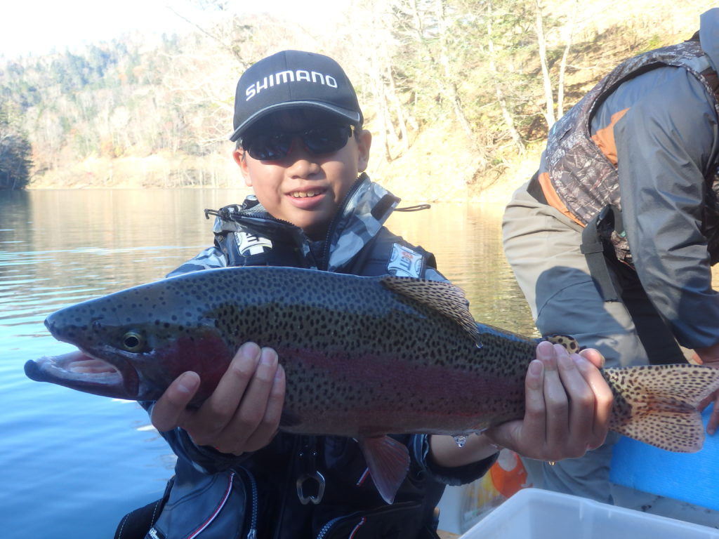 grace-field-canoe-fishing-touring